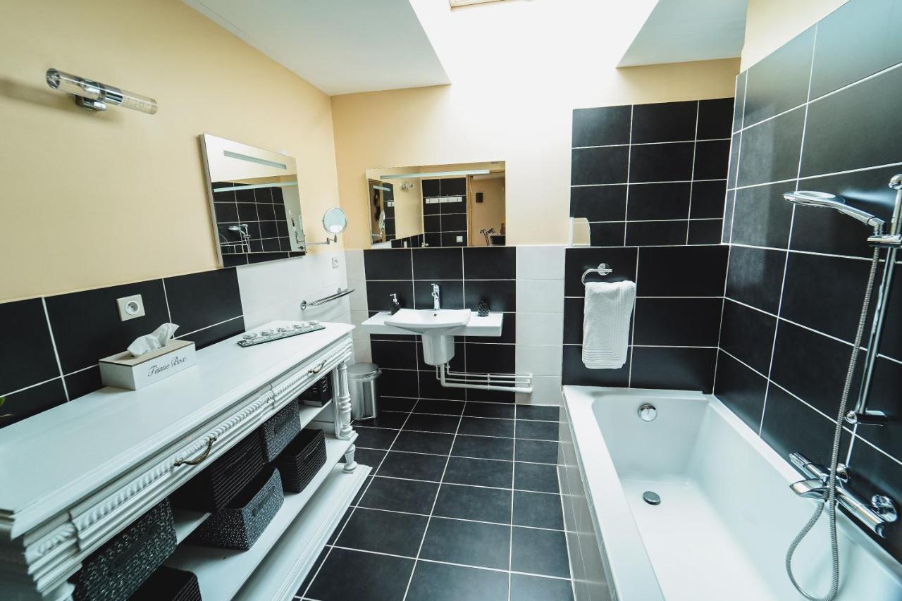 Ô Rethel Jacuzzi, Gîte Ardennes Exterior foto